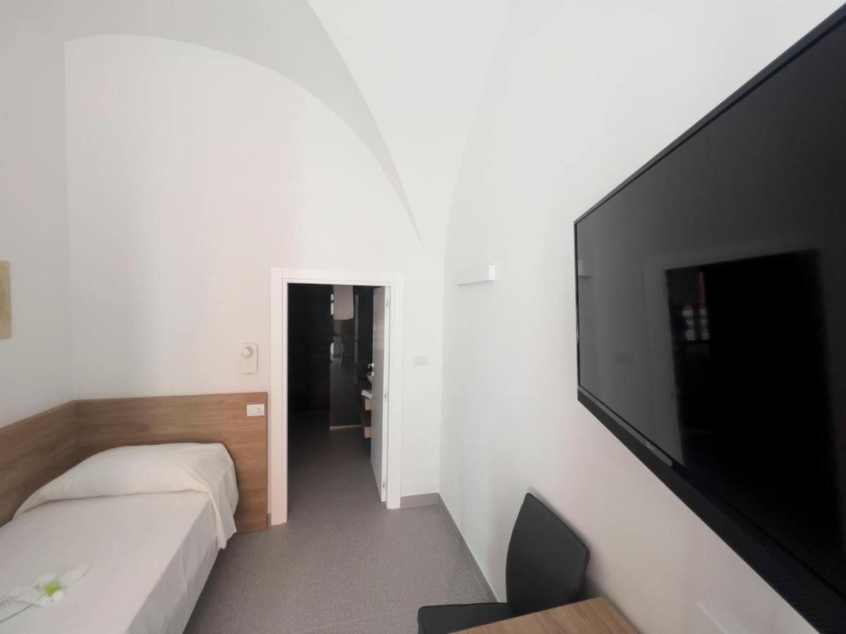 Dimora Dei Celestini Bed & Breakfast มันเฟรโดเนีย ภายนอก รูปภาพ