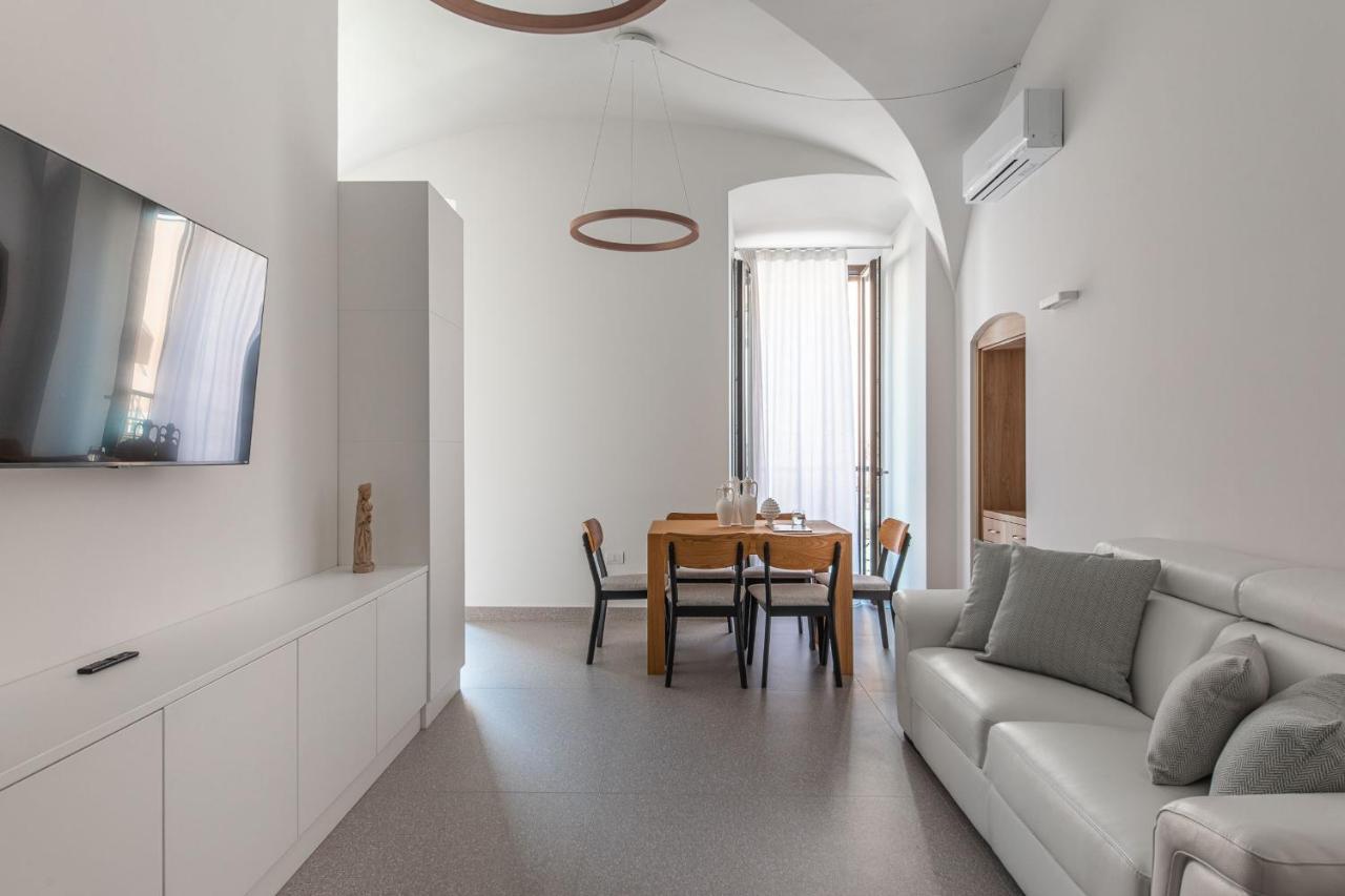 Dimora Dei Celestini Bed & Breakfast มันเฟรโดเนีย ภายนอก รูปภาพ