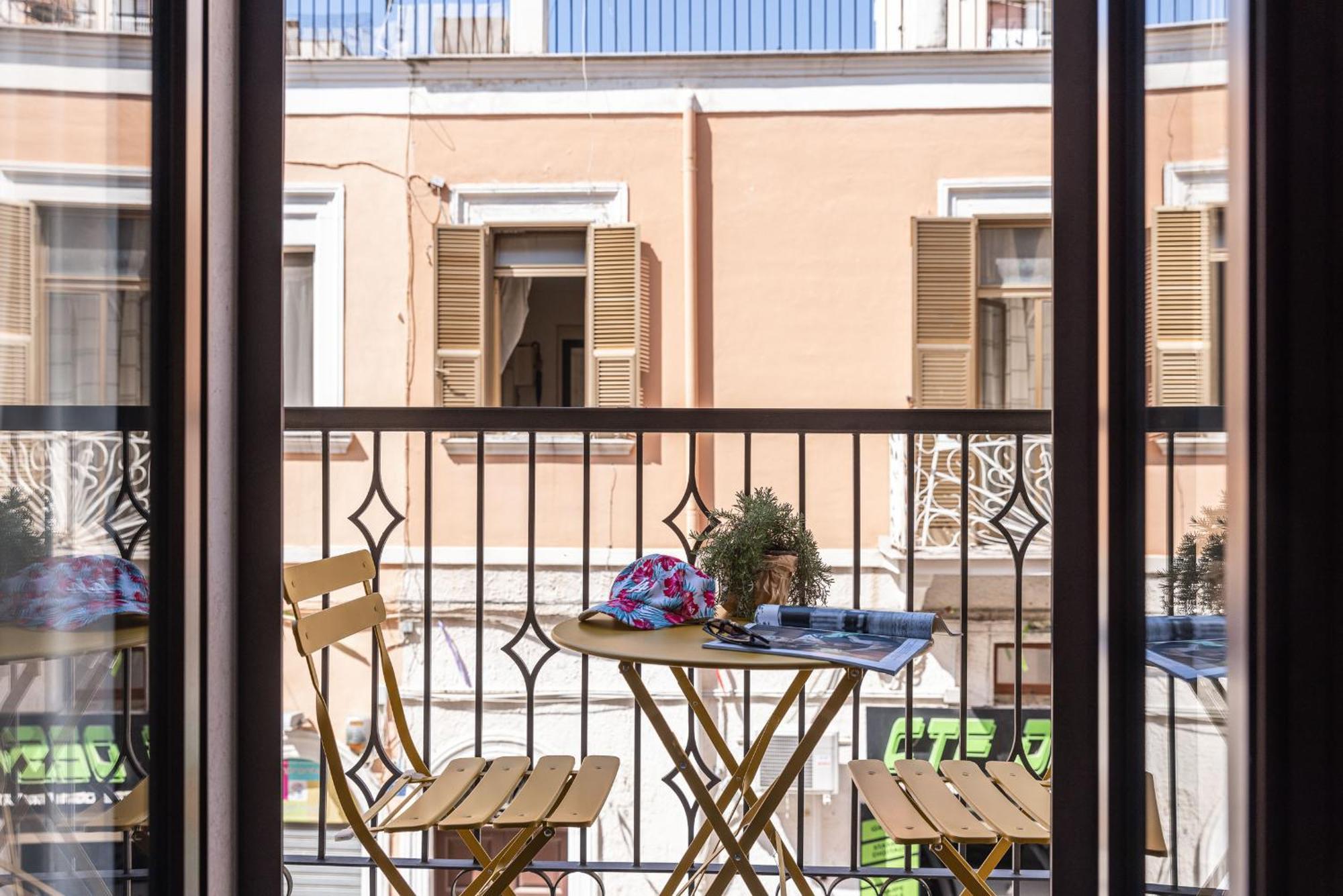 Dimora Dei Celestini Bed & Breakfast มันเฟรโดเนีย ภายนอก รูปภาพ