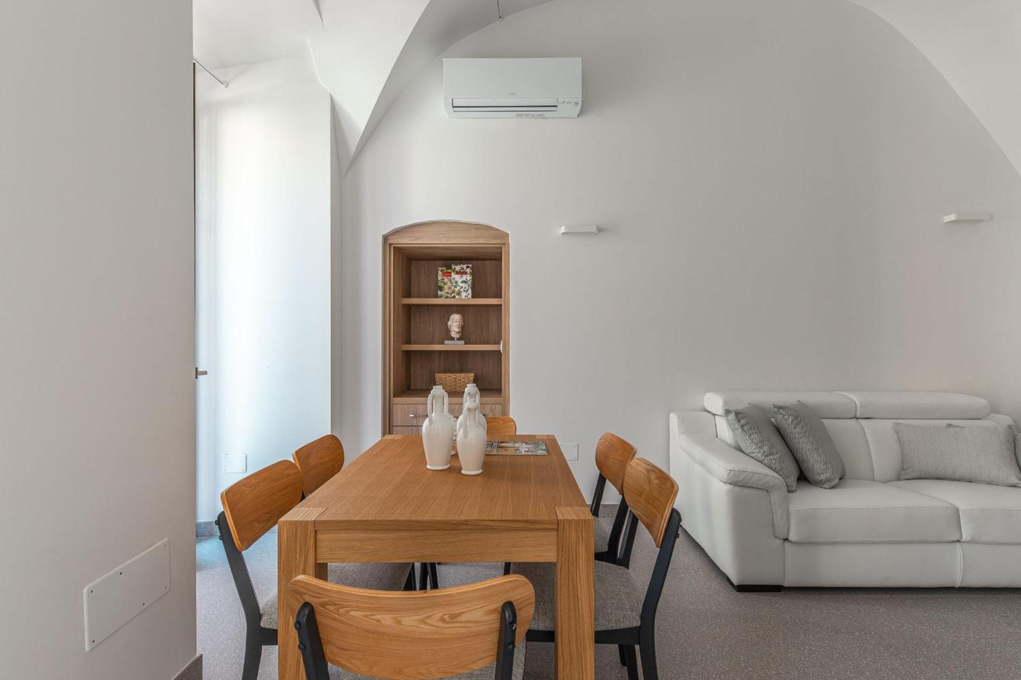 Dimora Dei Celestini Bed & Breakfast มันเฟรโดเนีย ภายนอก รูปภาพ