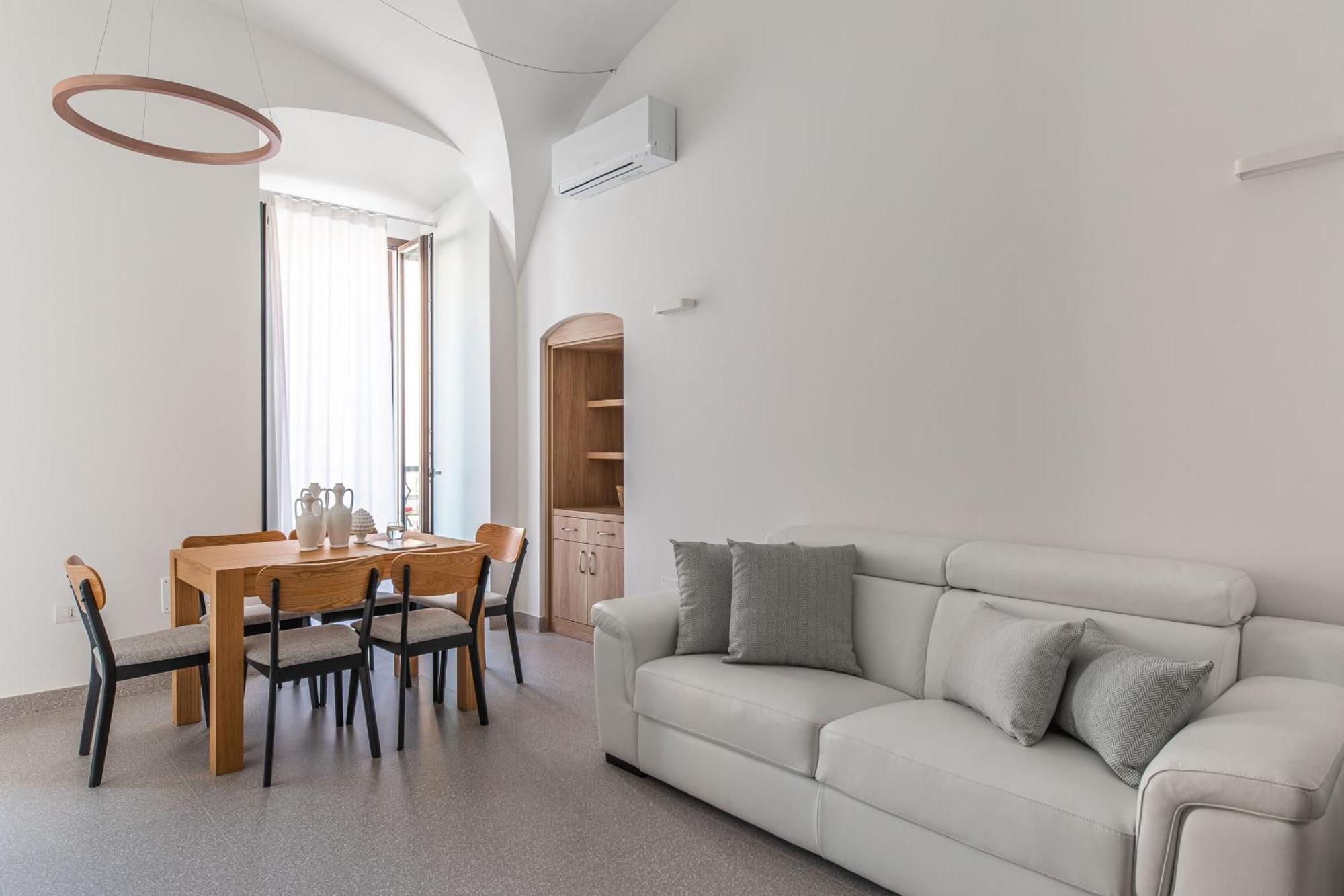 Dimora Dei Celestini Bed & Breakfast มันเฟรโดเนีย ภายนอก รูปภาพ