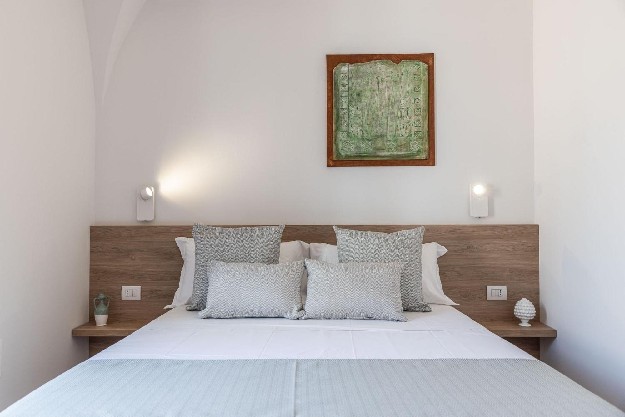 Dimora Dei Celestini Bed & Breakfast มันเฟรโดเนีย ภายนอก รูปภาพ